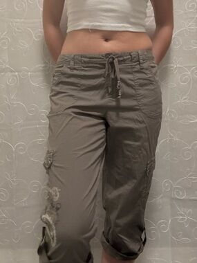 Style & Co Petite Embroidered Cargo Capri Pants in Brown Size 8P